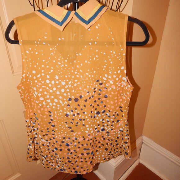 Ladies CAbi Semi-Sheer Sleeveless Blouse - Top- Shirt ~~ Size M ~ Button-Front - Picture 7 of 9